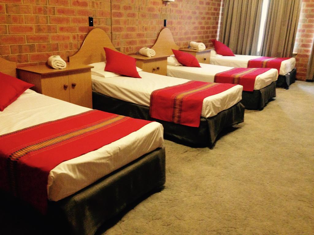Pooraka Motor Inn Pokoj fotografie